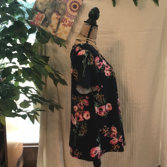 •BUNDLE ONLY• MISIA FLORAL BLOUSE - Picture 4 of 8